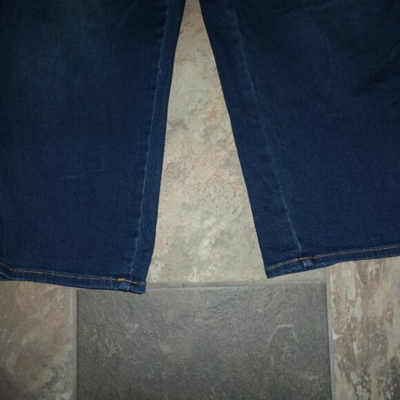 CHICOS 3.5 18 PLATINUM Jeans Womens Blue Denim Crop 95 Cotton - Picture 3 of 14